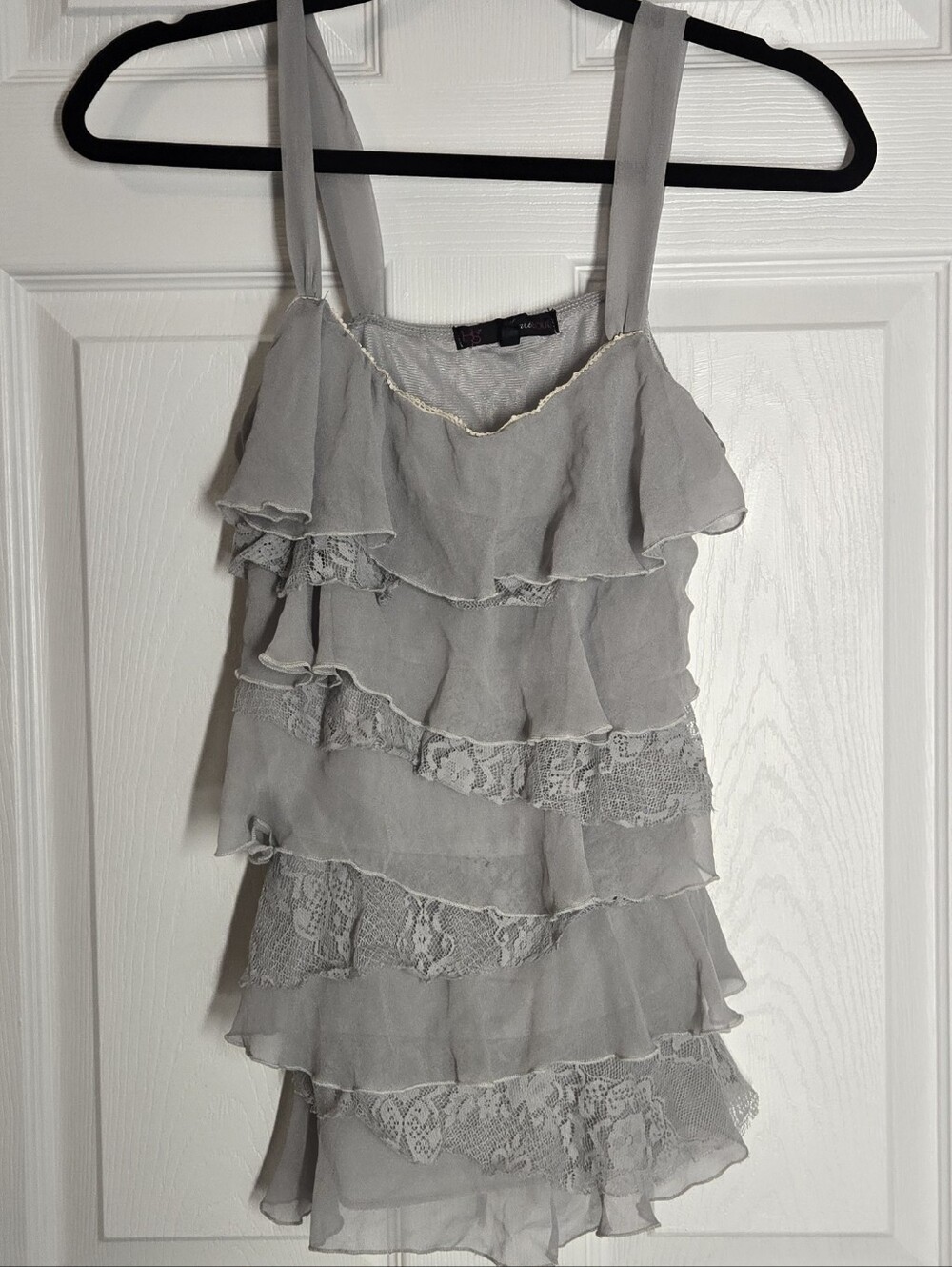 HeartSoul Gray Lace Ruffle Tiered Chiffon Tank Top Boho Y2K